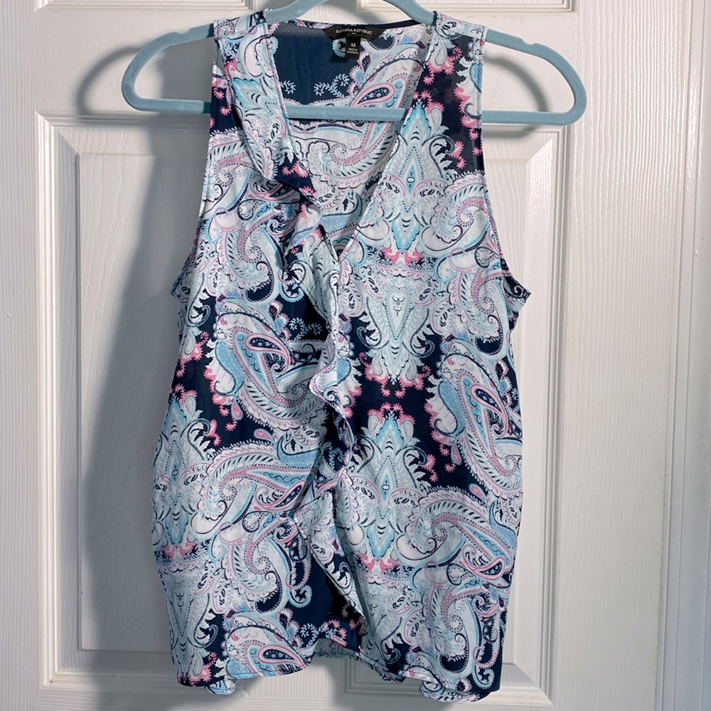 Banana Republic Sleeveless Paisley Print Medium